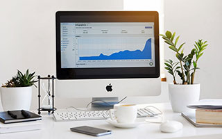 爱游戏官网-世界电子竞技大奖颁奖典礼现场盛况空前，行业盛事聚焦，2020年度电子竞技奖项