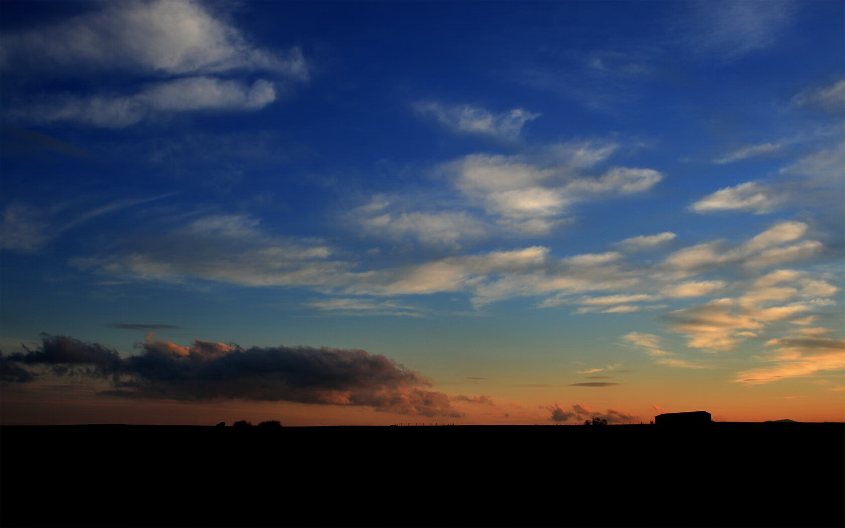 马赛签下实力后卫，马赛球员