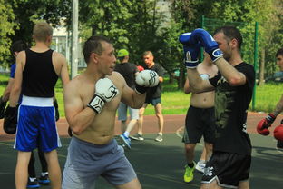 爱游戏官方网站-英超球队赛季中期体能负荷动态调整策略，英超球员身体素质