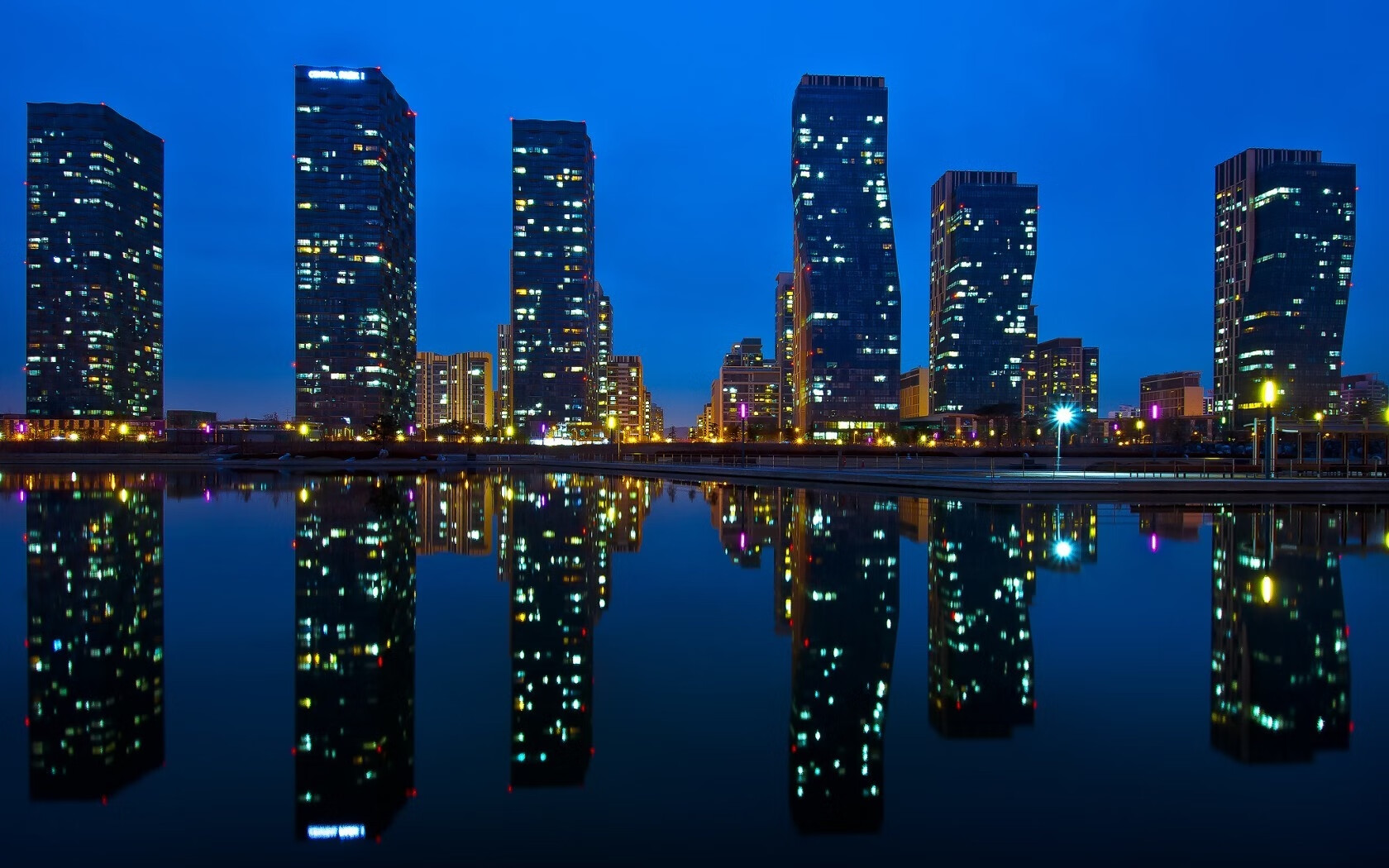 爱游戏体育-职业联赛推动转会流程透明化建立公开信息平台，职业选手的转会费归谁